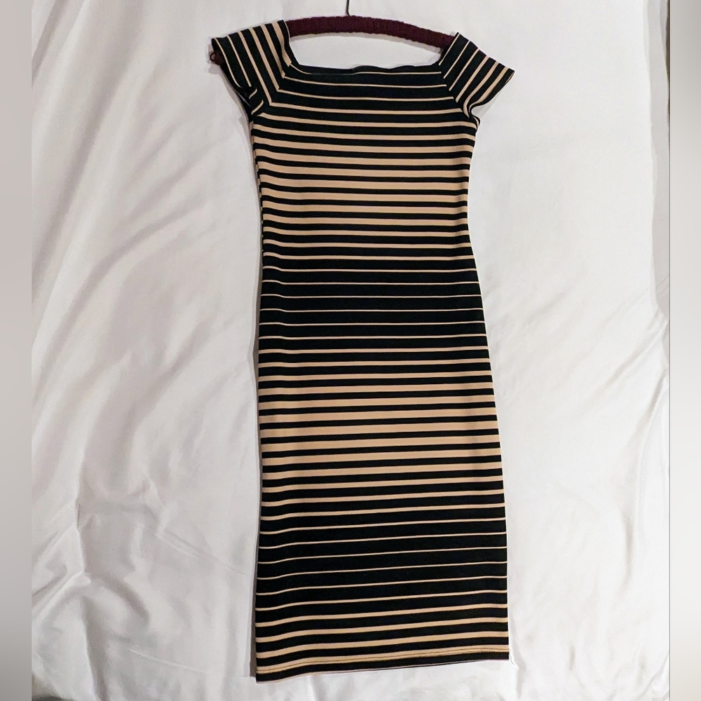 Black & Cream/Tan Striped Dress size M